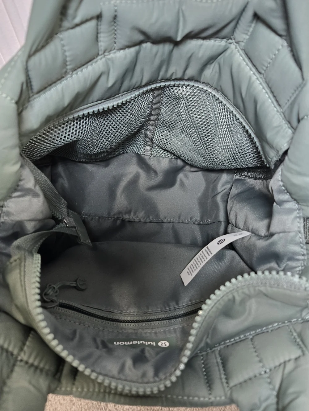 Lululemon Quilted Grid Tote Crossbody Bag 2XL - Olive Green - Picture 4 of 5